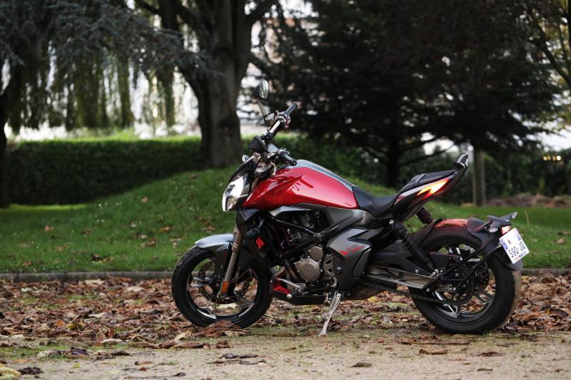  - Zontes 310V | Les photos de notre essai A2 de la mini Diavel